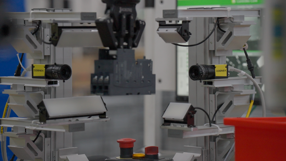 Smart Cameras in Machine Vision | Cognex